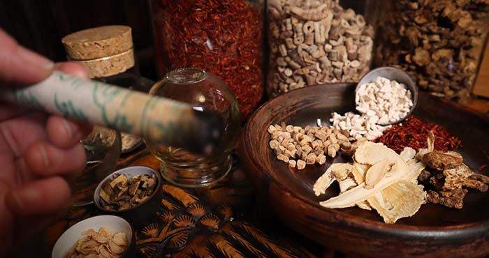 Cabinet de Médecine Energétique Chinoise à Besançon, la moxibustion